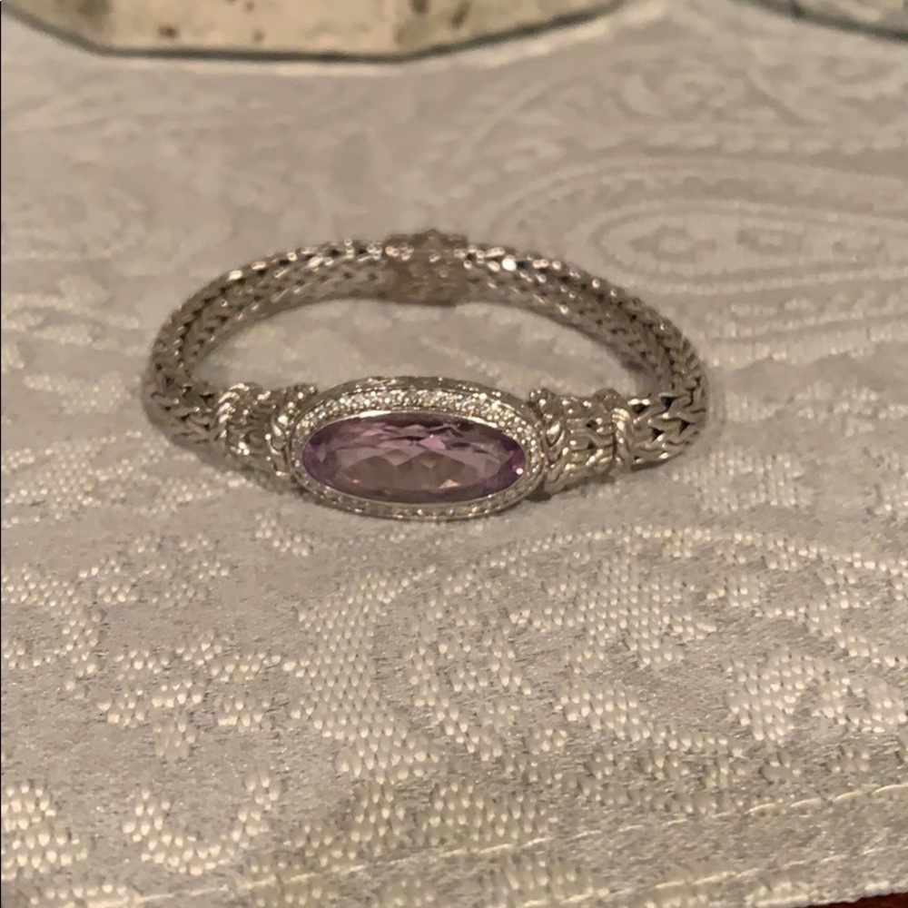 🌸 HOLD🌸 John Hardy bracelet with diamonds